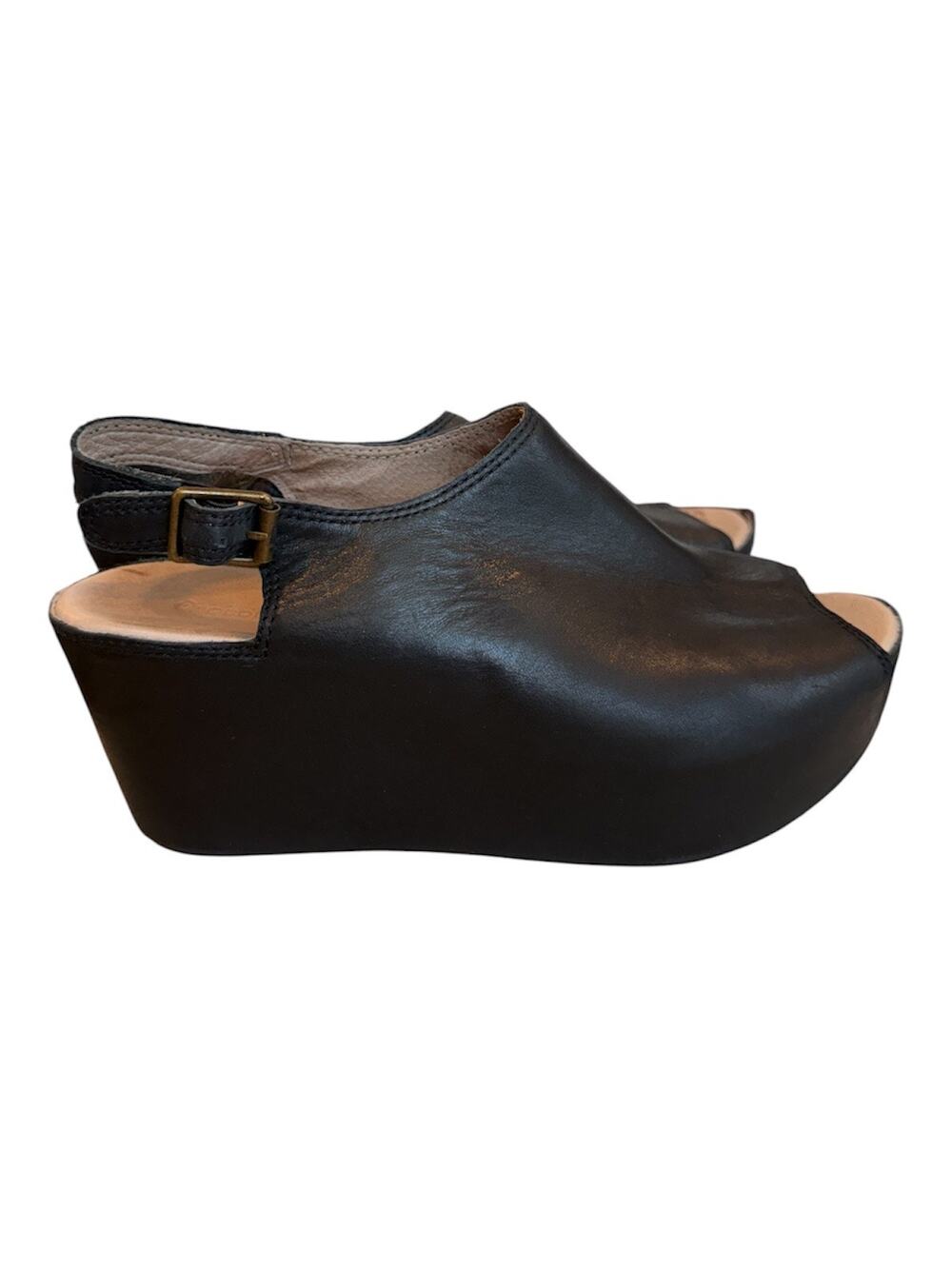 Chocolat Blu Willow 7 Black Leater Platform Peep Toe Sandals Boho Rustic Indie